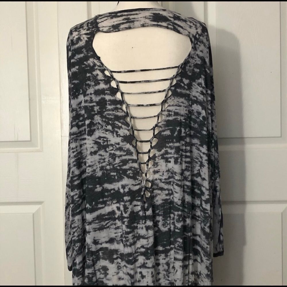 Anthropologie Tie-dye batwing high low top, S/M - Picture 2 of 9